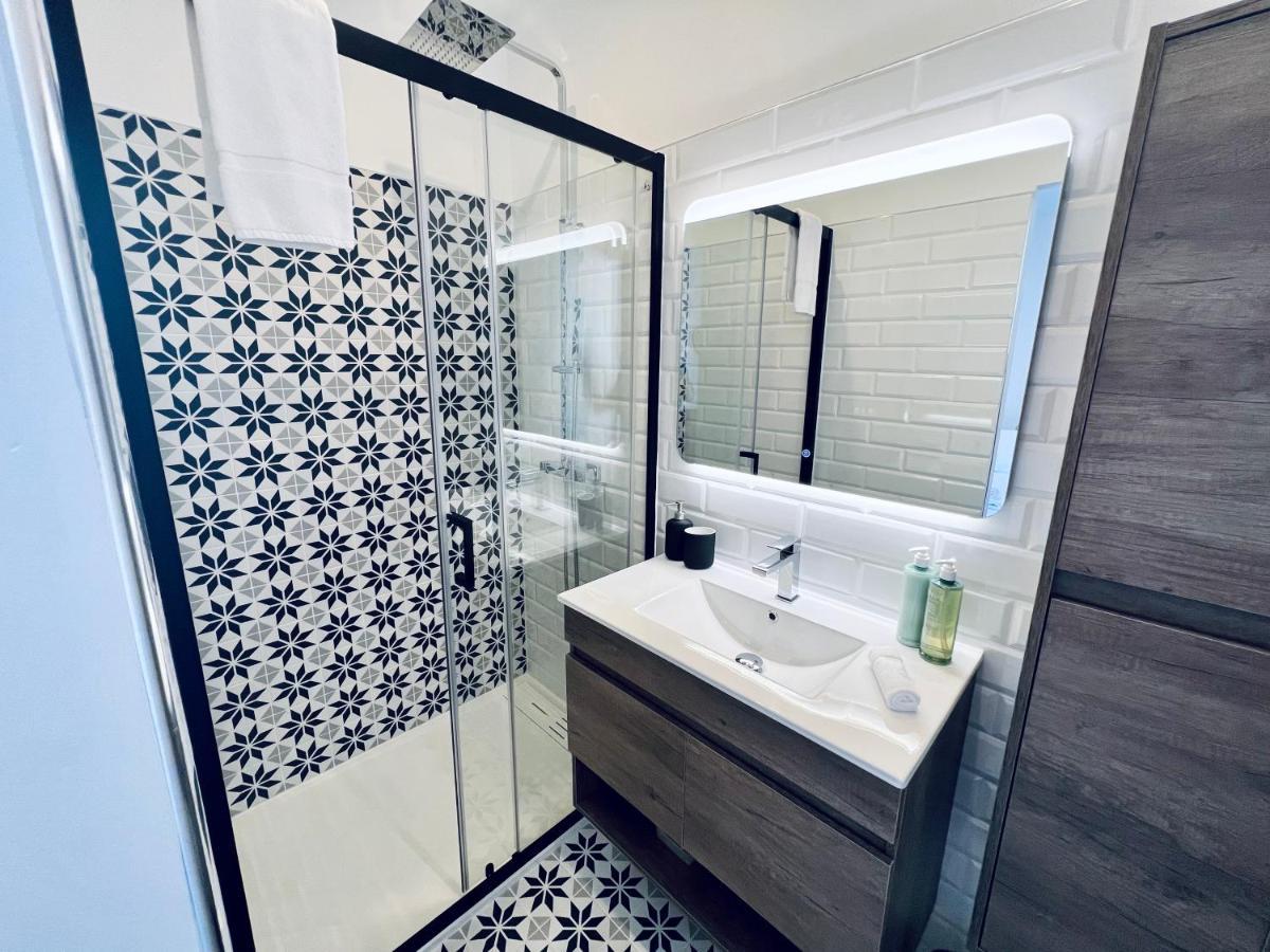Le Theodore: Charming Apartment with Parking near Station Nevers Exterior photo